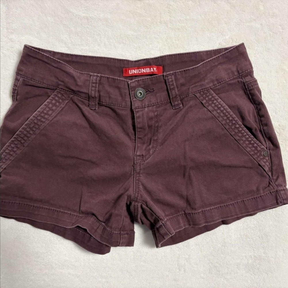 UNIONBAY Women's Dark Purple Cargo Shorts